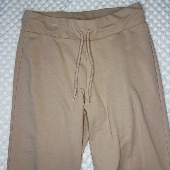 H&M Divided basic pants🤎 - Picture 5 of 5
